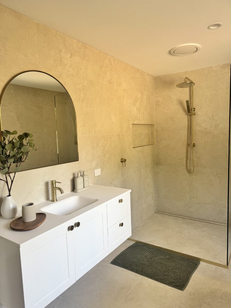 Local sunshine coast builder